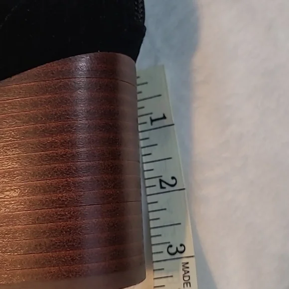 Nine West Women's Suede Strappy PeepToe - Picture 12 of 12